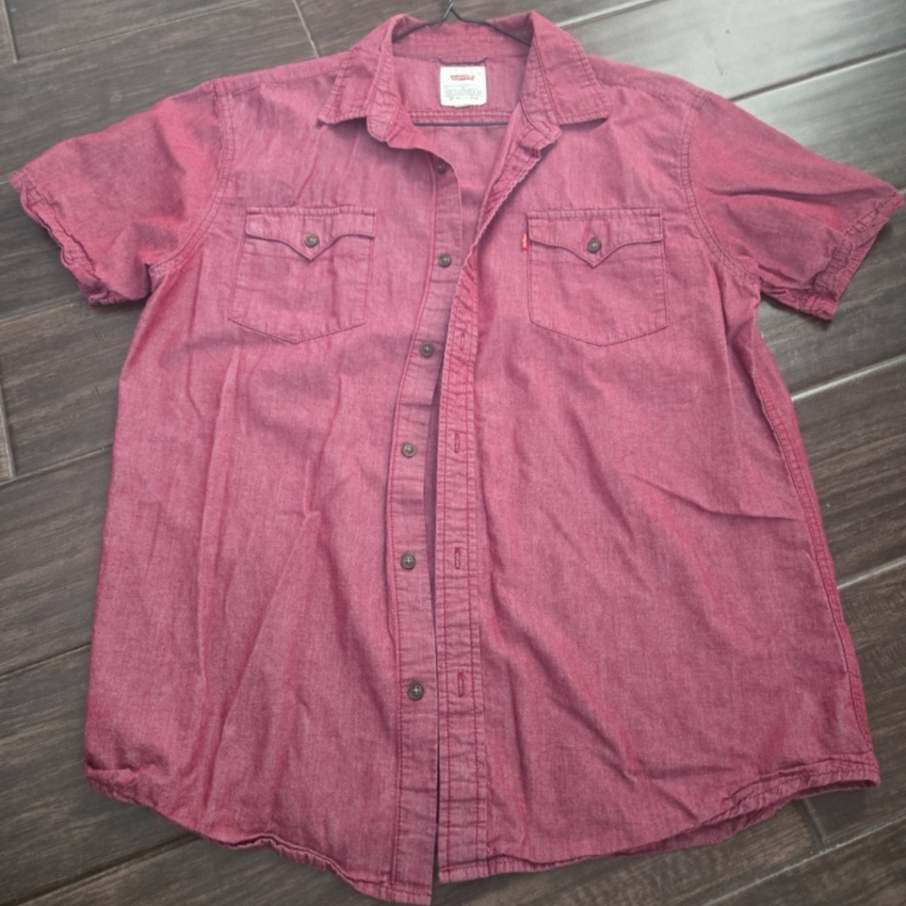 Levi's Casual Red Button-Down Shirt